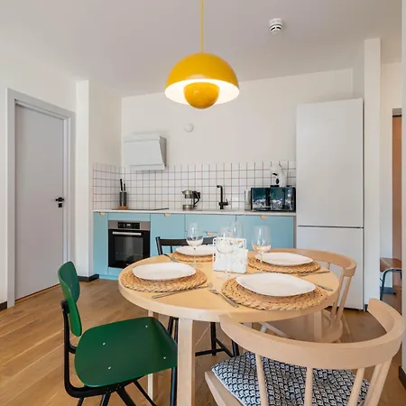 Stylish 2-bedroom With Large Terrace, Near Forest Park & Beach, Child-friendly Location Apartment