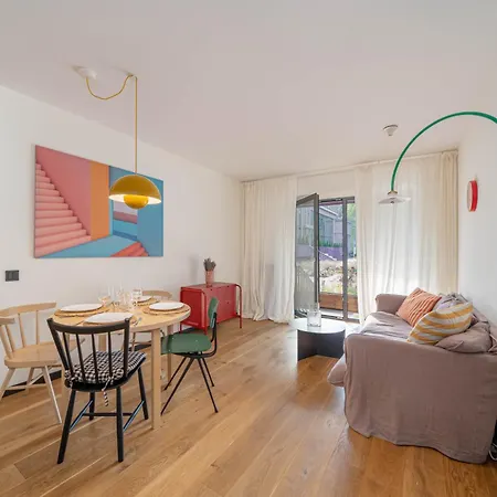Apartment Stylish 2-bedroom With Large Terrace, Near Forest Park & Beach, Child-friendly Location Jurmala