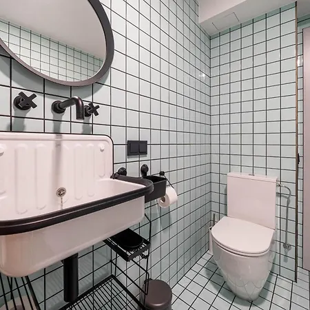 Stylish 2-bedroom With Large Terrace, Near Forest Park & Beach, Child-friendly Location Apartment
